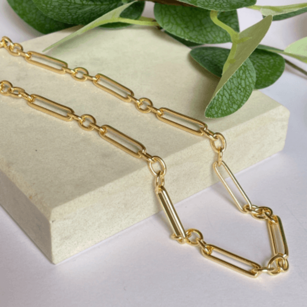 Clara Gold Link necklace