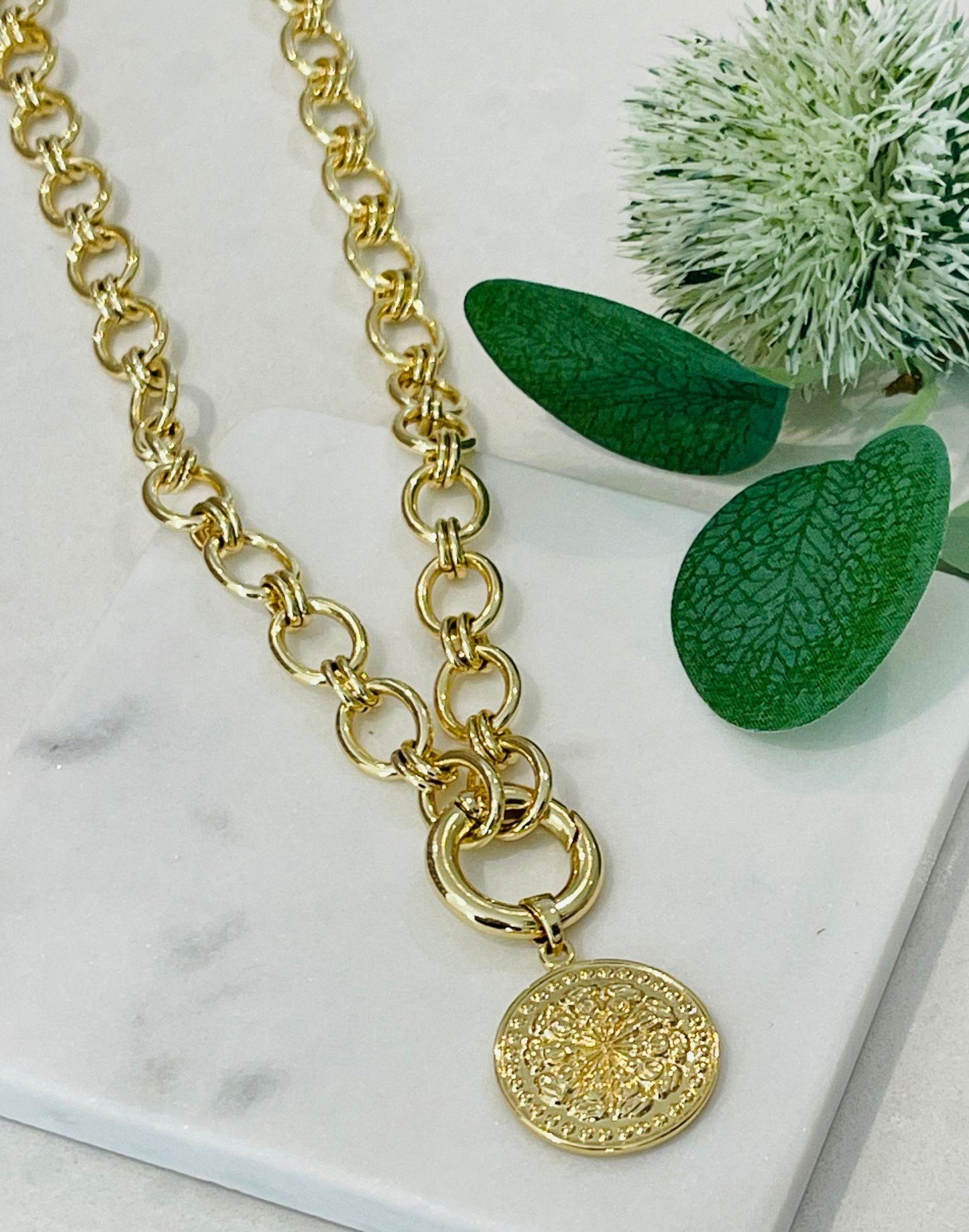 Lizzy Gold Link Necklace with detachable large gold charm