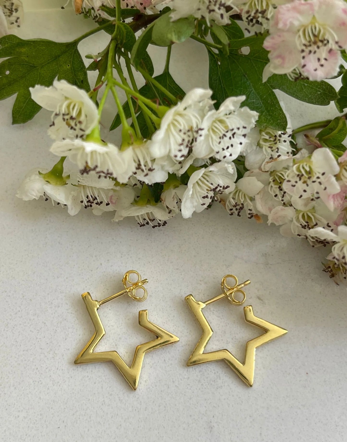 gold star hoop with flowers