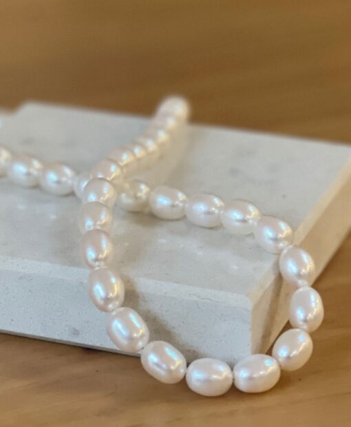 Classic pearl necklace made with large freshwater pearls