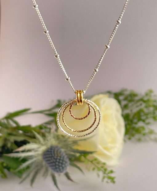 Three coloured mult circle necklace